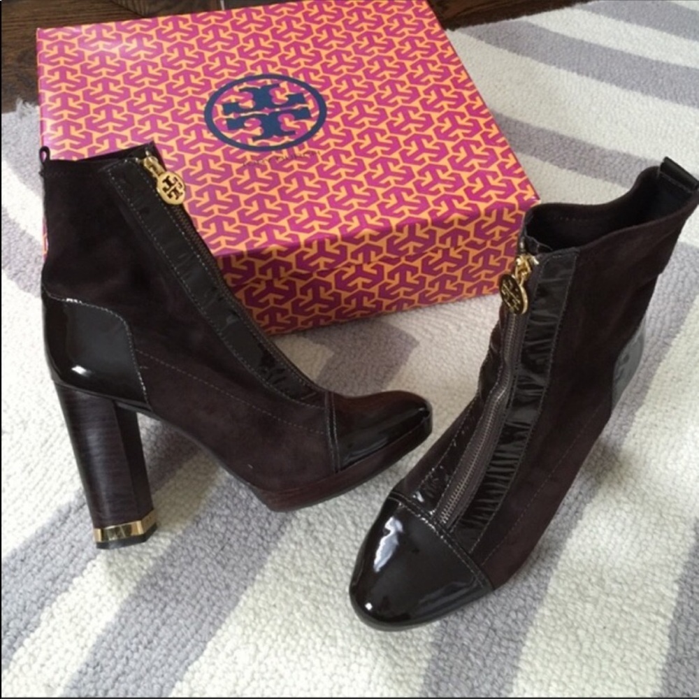 🔥Sale!!!!🔥Tory Burch boots ($395 regular price )
